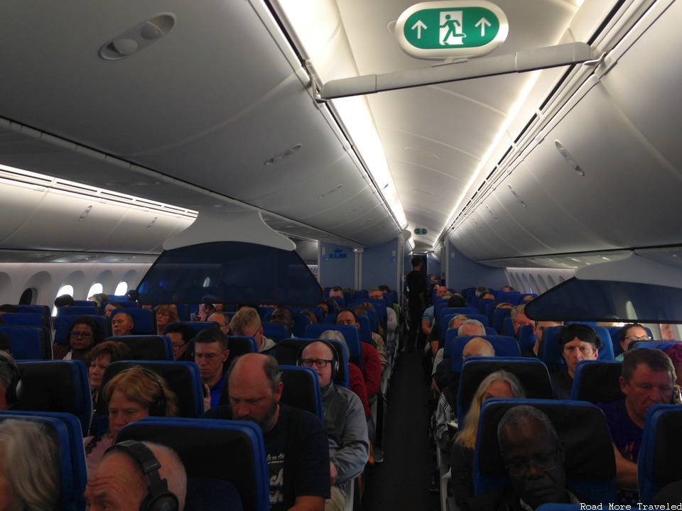KLM 787-9 Economy Class cabin