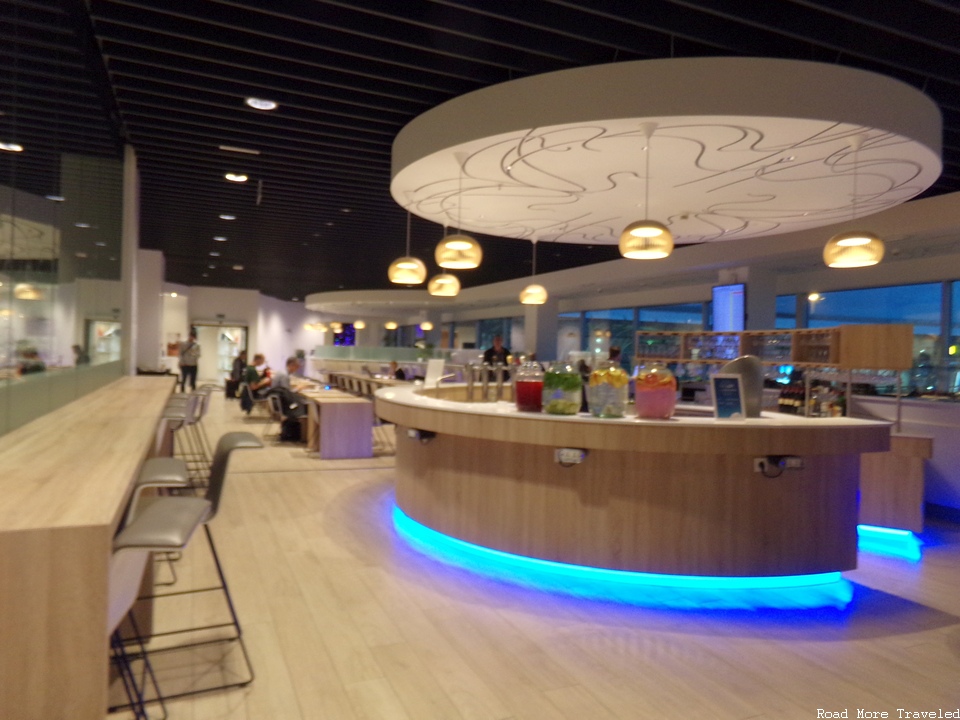The Loft by Brussels Airlines - self-service bar