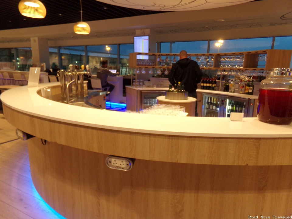The Loft by Brussels Airlines - bar close-up