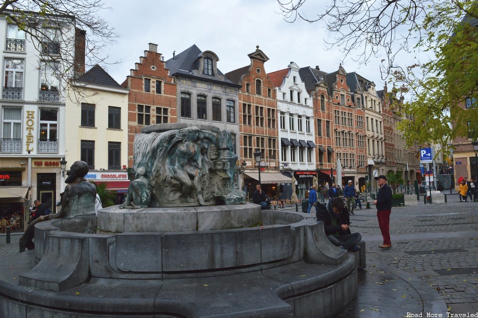 Brussels City Center outside Bruxelles Centraal