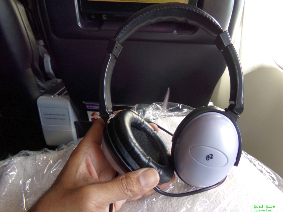 Air New Zealand Premium Economy - noise reducing headphones