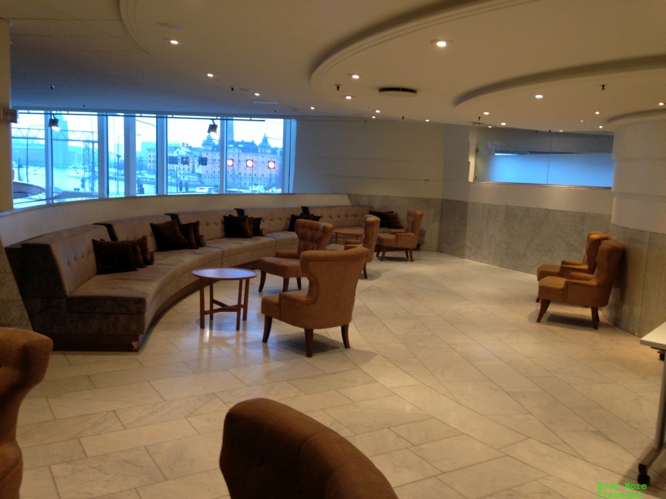Hilton Stockholm Slussen - continuation of lobby seating