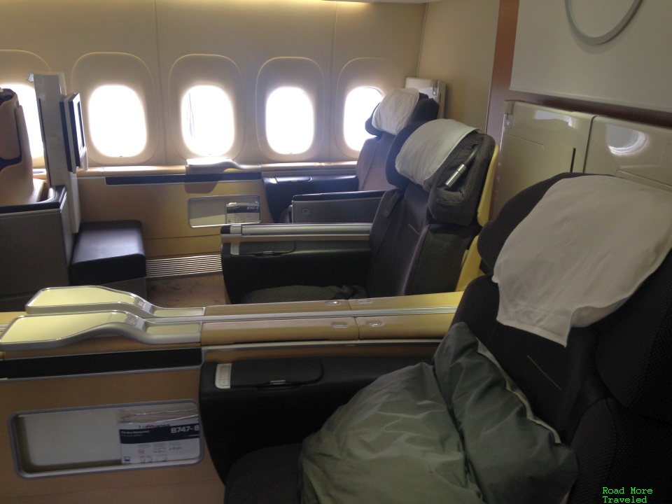 Lufthansa First Class 1-2-1 row