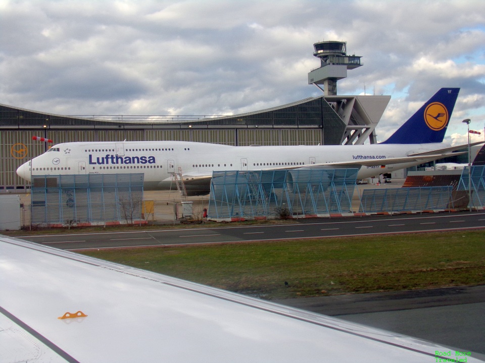 Lufthansa 747-8i