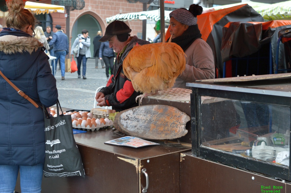 Mainz Farmer's Market laying hen