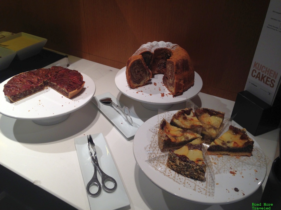 Lufthansa First Class Terminal desserts