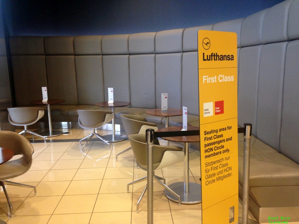 Lufthansa Senator Lounge Washington Dulles - First Class section