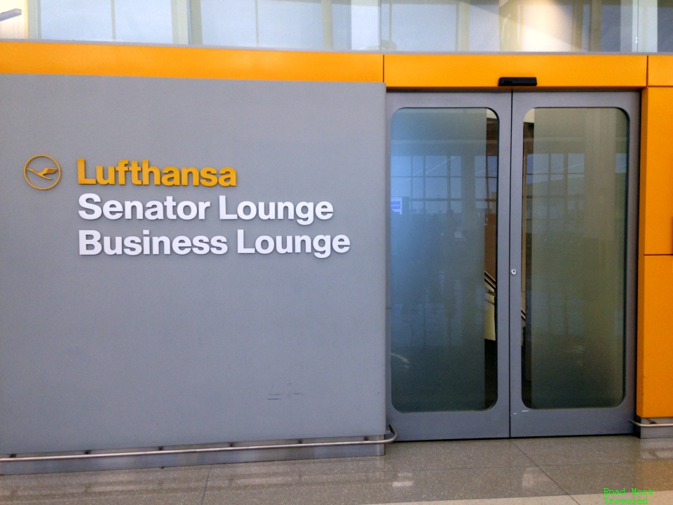 Lufthansa Senator Lounge Washington Dulles entrance