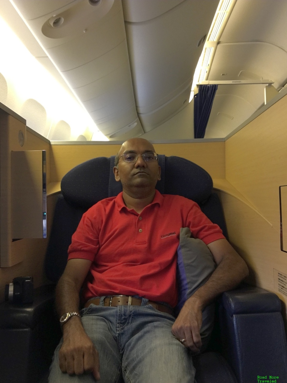 ANA 77W First Class seat