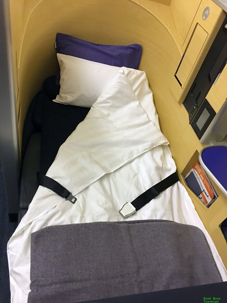 ANA B77W First Class bed