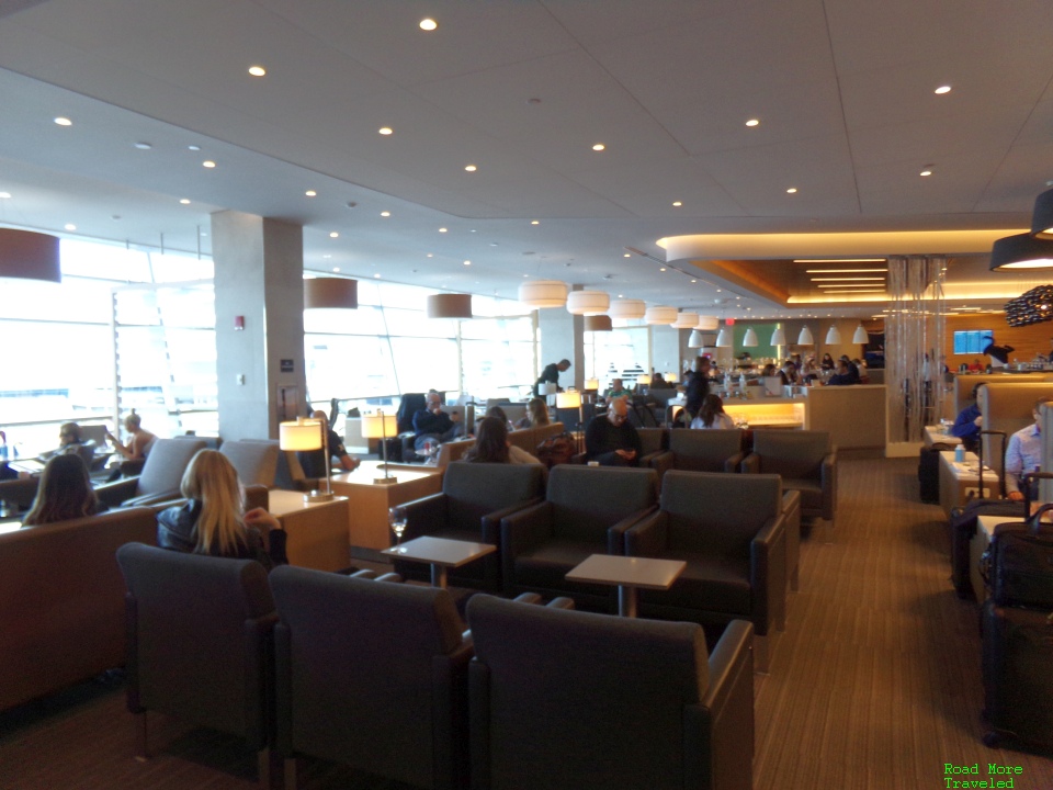 American Flagship Lounge New York JFK - main lounge seating area