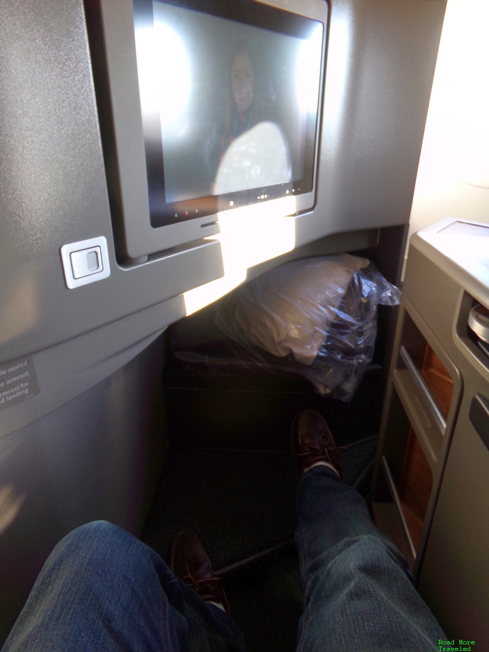 American Airlines A321T First Class seat - legroom and pitch