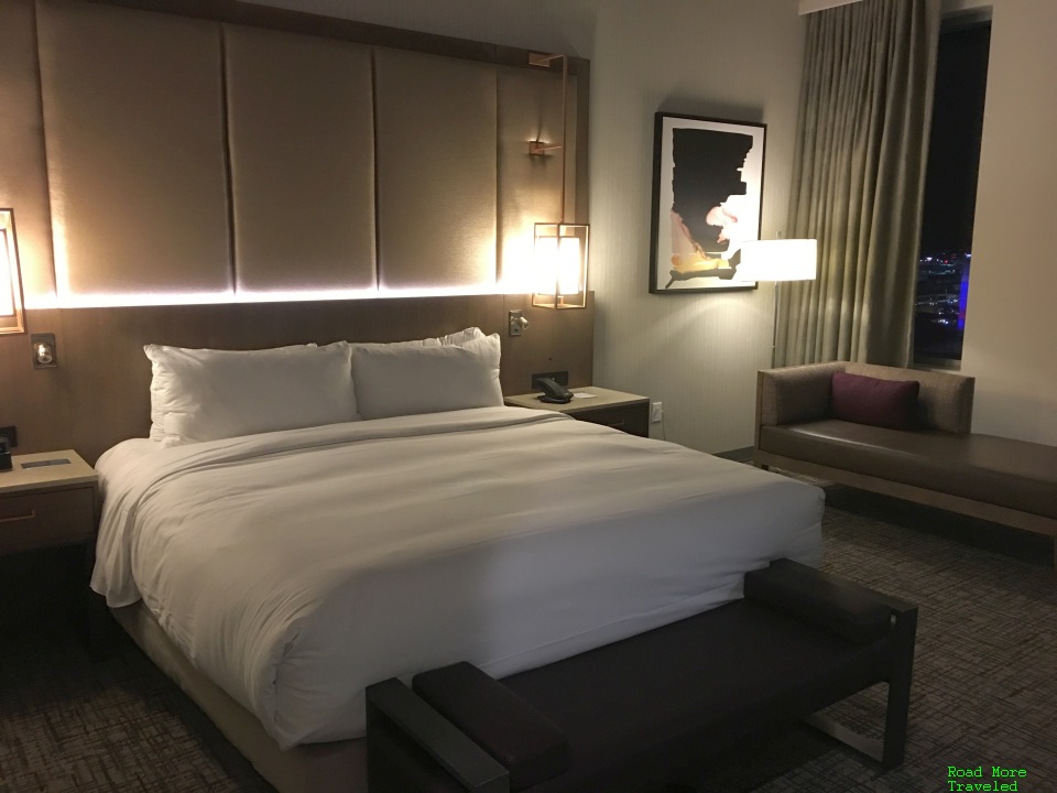 Deluxe King Airport View room bed