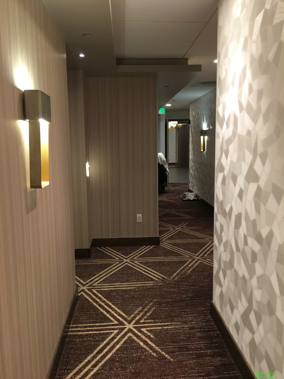H Hotel Los Angeles corridors