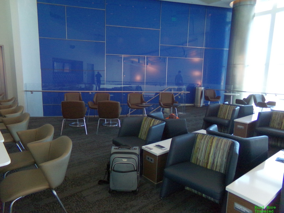 Delta Sky Club Atlanta Concourse F - upstairs seating area