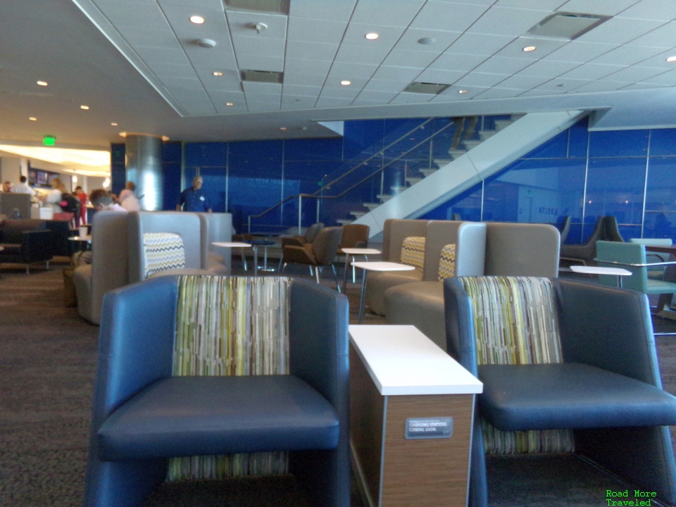 Delta Sky Club Atlanta Concourse F - main seating area