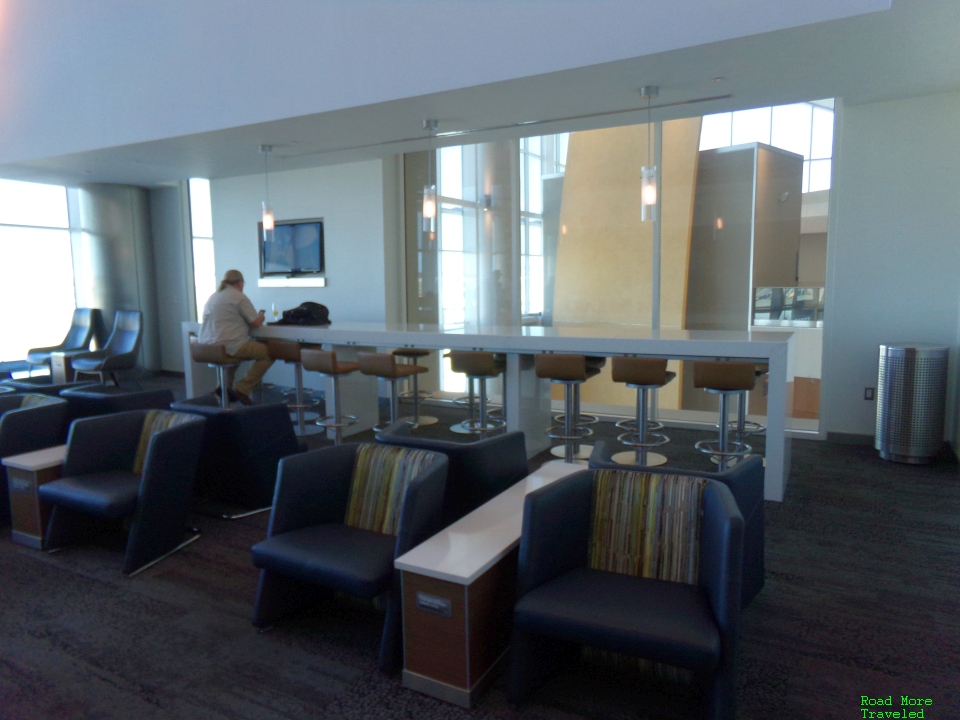 SkyClub work bench seating