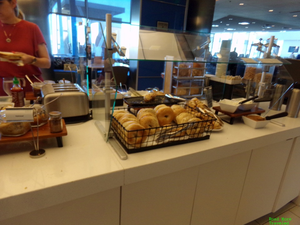 SkyClub additional bread selection