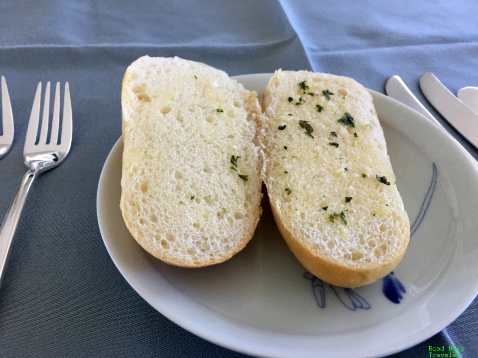 KE F garlic bread