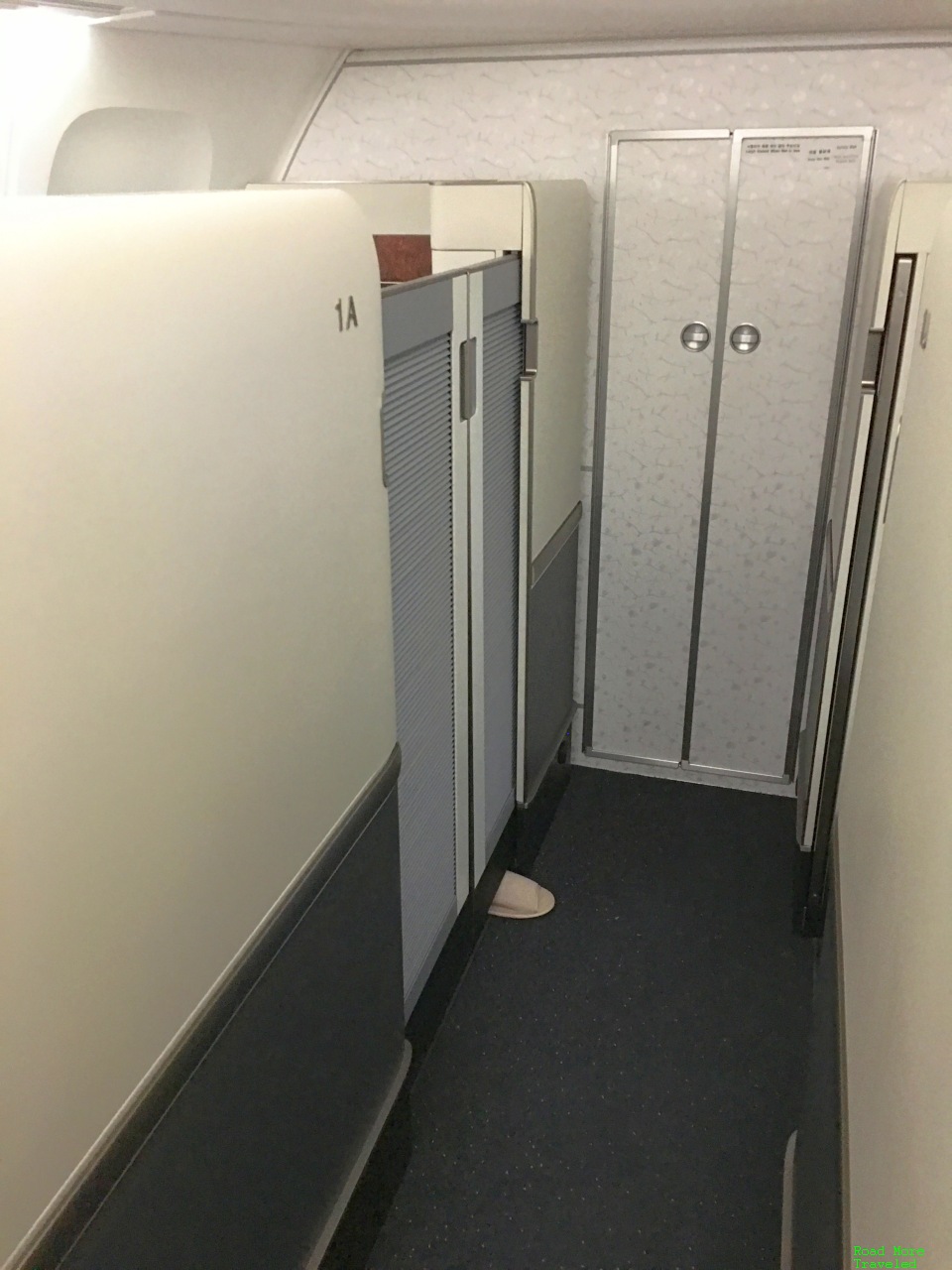 Korean Air B747-8 First Class storage lockers