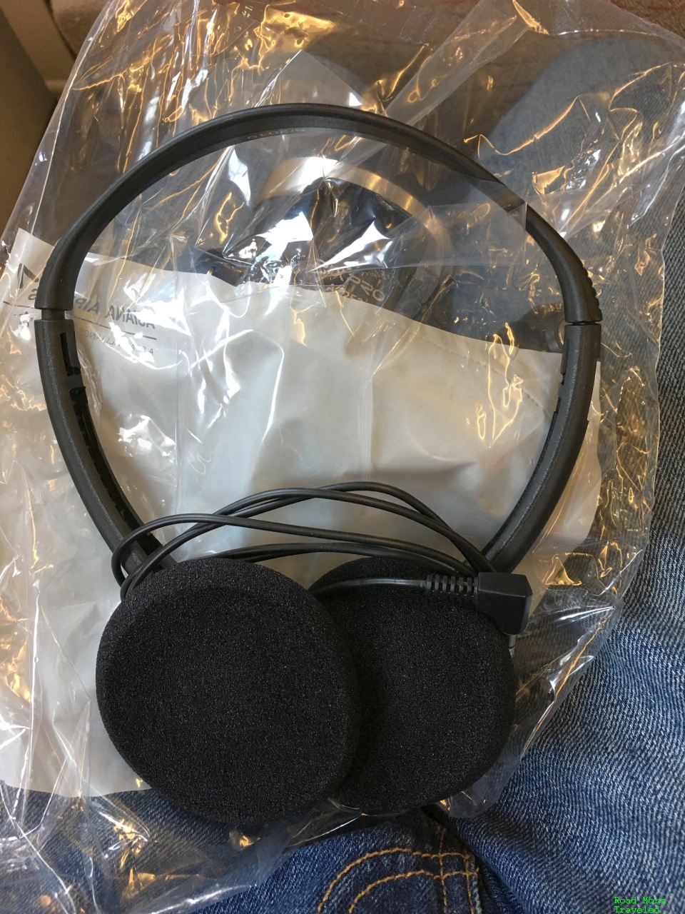 OZ Economy headphones