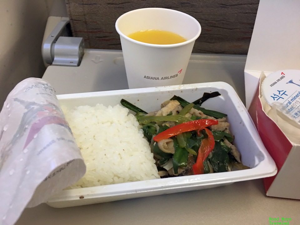 Stir-fried pork with vegetables and rice