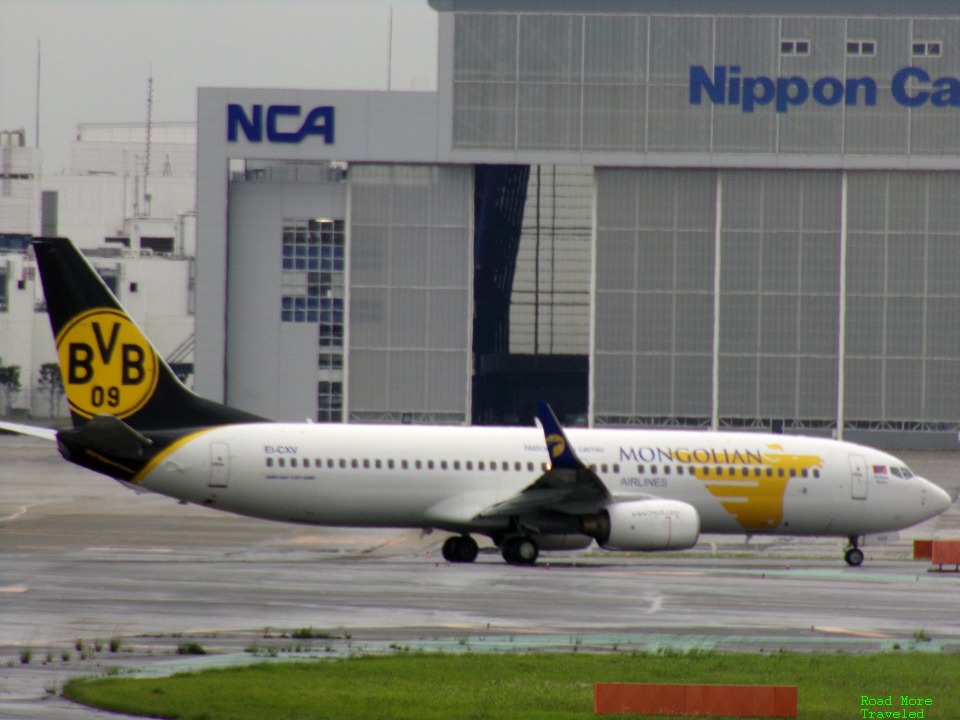 Mongolian Airlines B737 at NRT