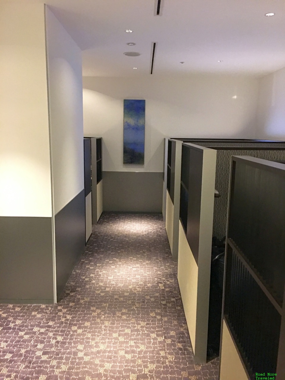 ANA Suite Lounge Tokyo Narita Satellite 5 work cubicles