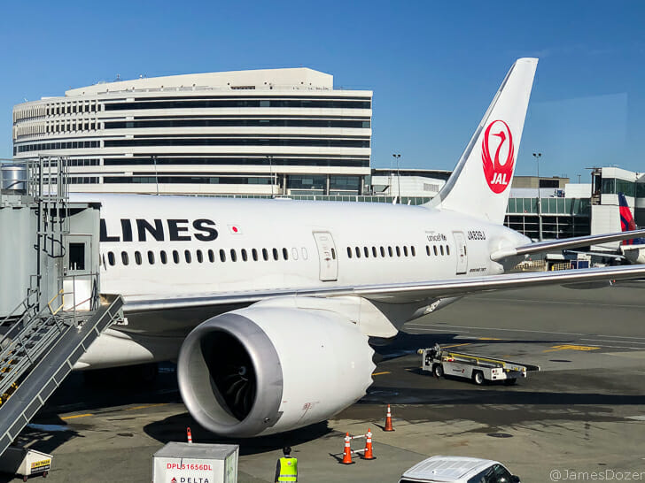 Japan Airlines 787-8 at SEA