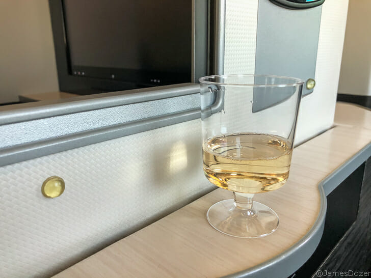 Japan Airlines Boeing 787-8 Business Class