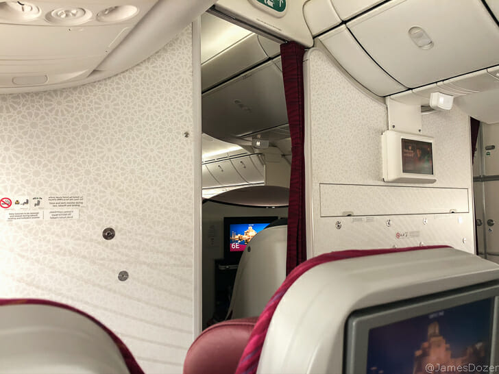 Qatar Airways Boeing 787-8 Economy Class