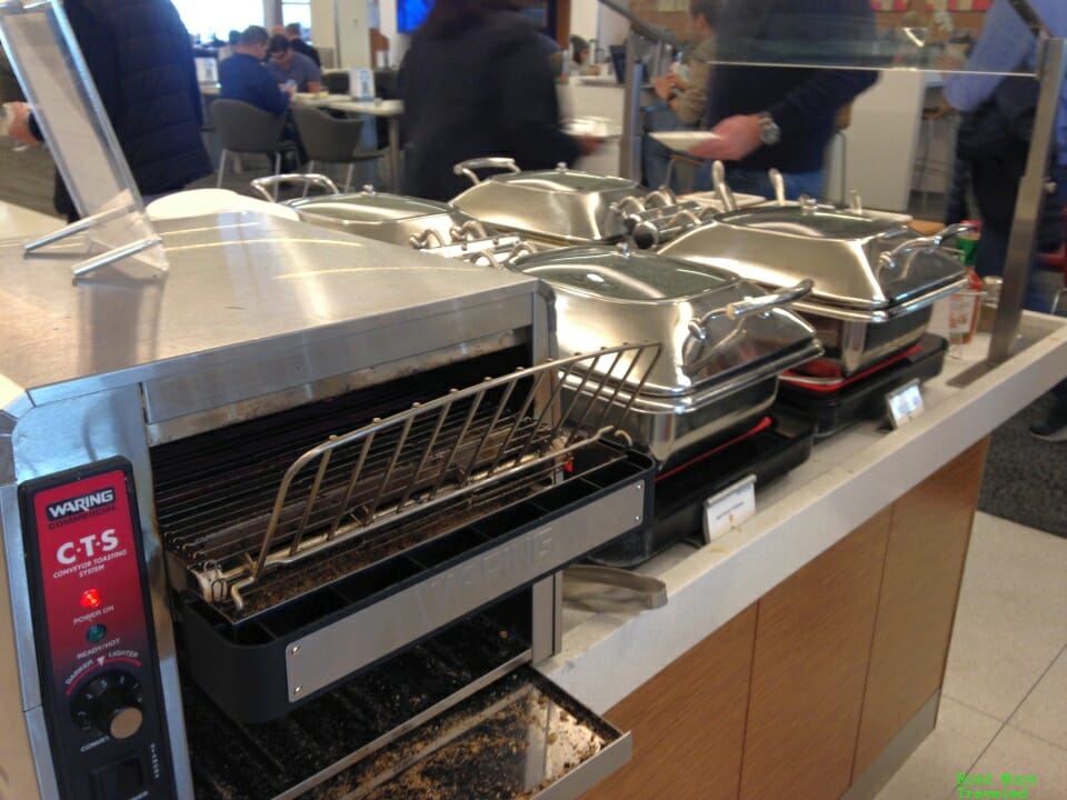 Delta SkyClub JFK Terminal 4 hot buffet