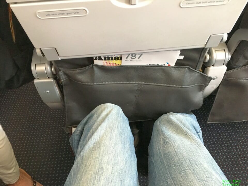 AA MCE legroom 787-9