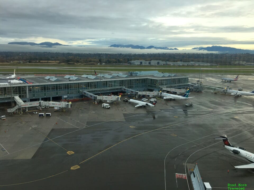 Fairmont Vancouver Airport mountain view room
