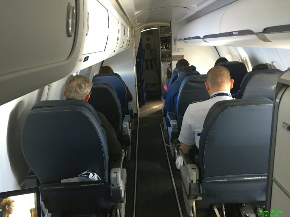 UA CRJ-550 F front of cabin
