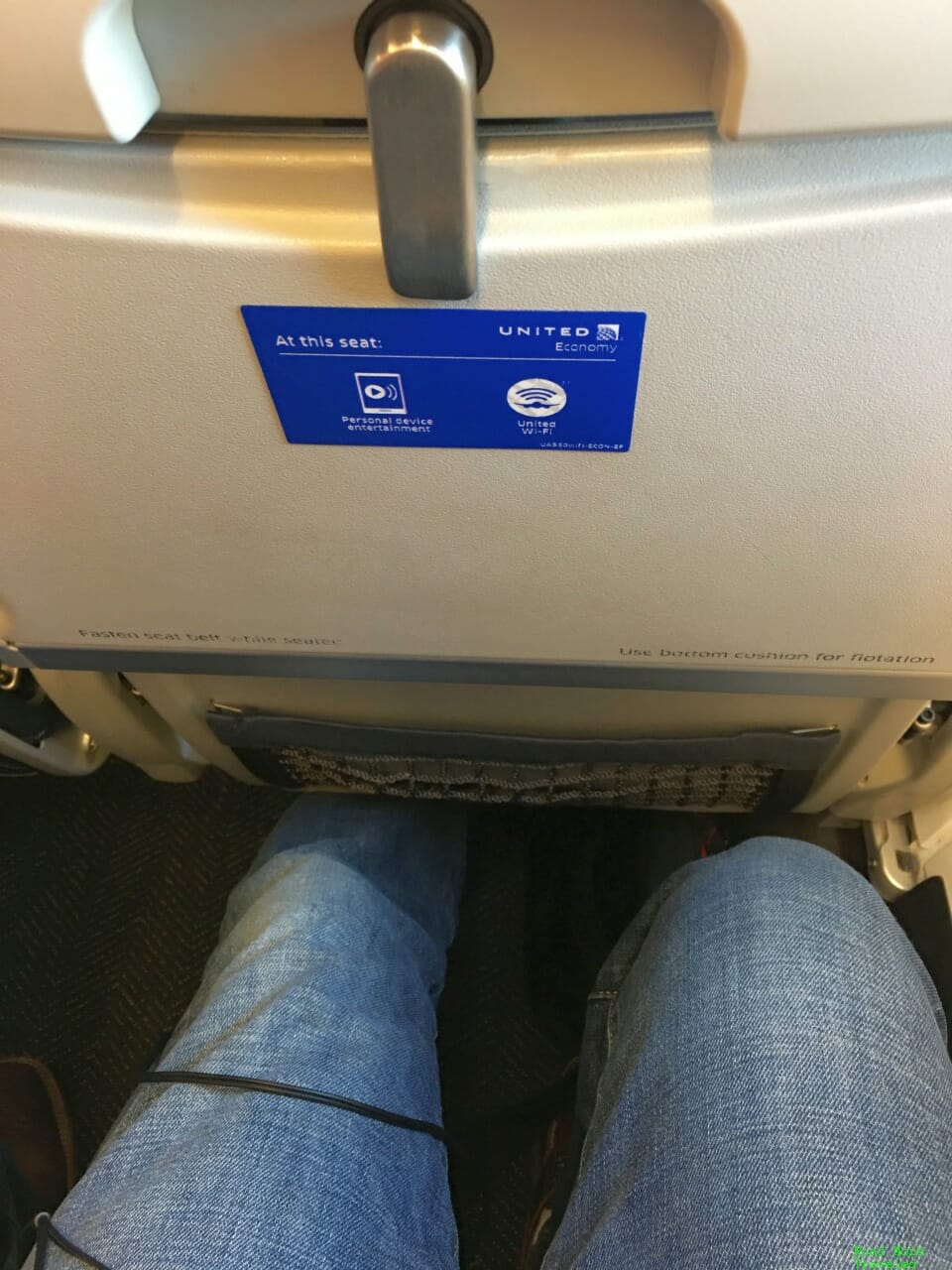 United CRJ-550 Economy Class legroom