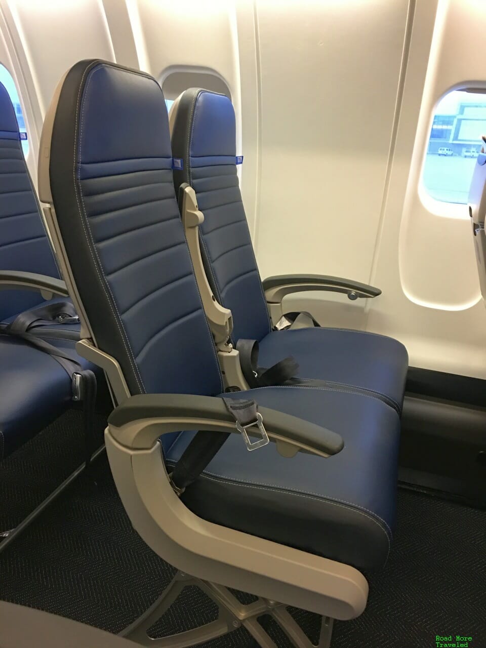 United CRJ-550 Economy Class seats