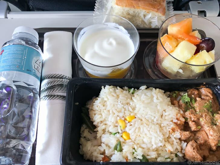 Qatar Airways Boeing 777 Economy Class meal