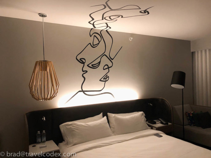 Hotel Review: Renaissance Montreal Downtown