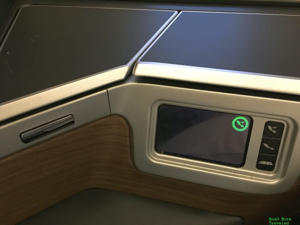 BA A350 seat controller