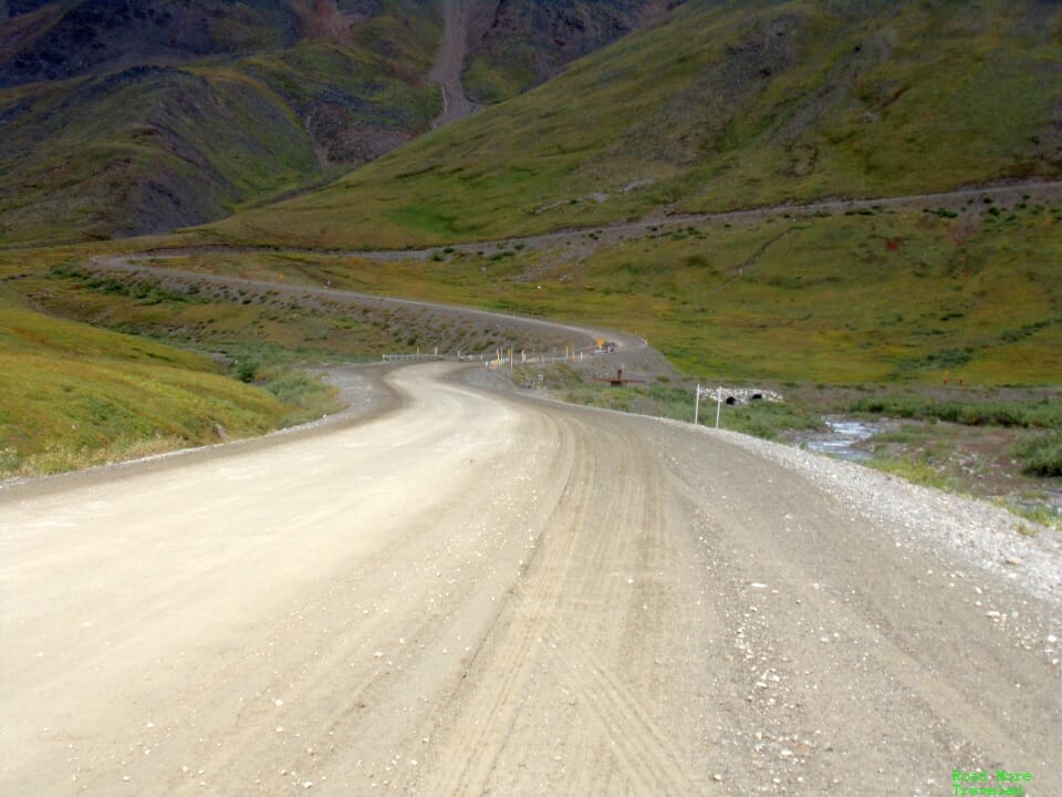 Complete Dalton Highway Guide - Atigun Pass northbound