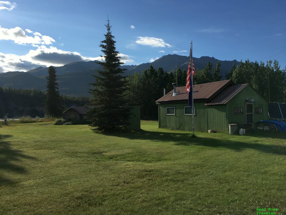 Complete Dalton Highway Guide - Brooks Range in Wiseman, AK