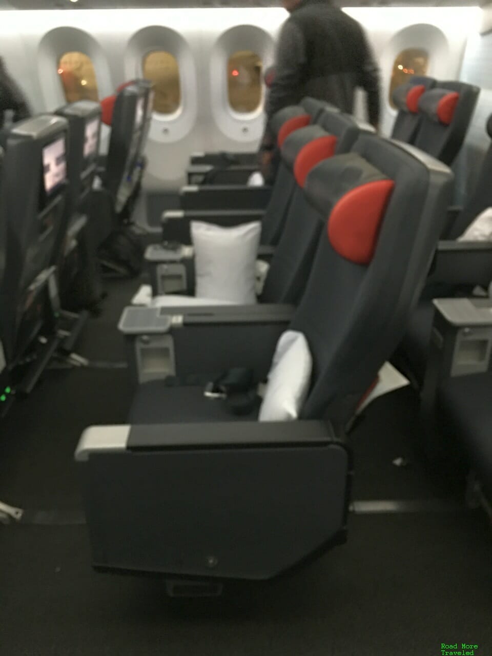 Air Canada B787-9 Premium Economy middle section
