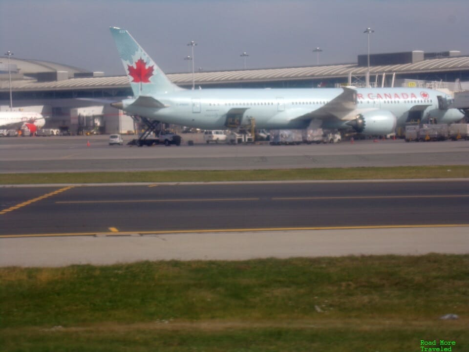 Air Canada 787 at YYZ