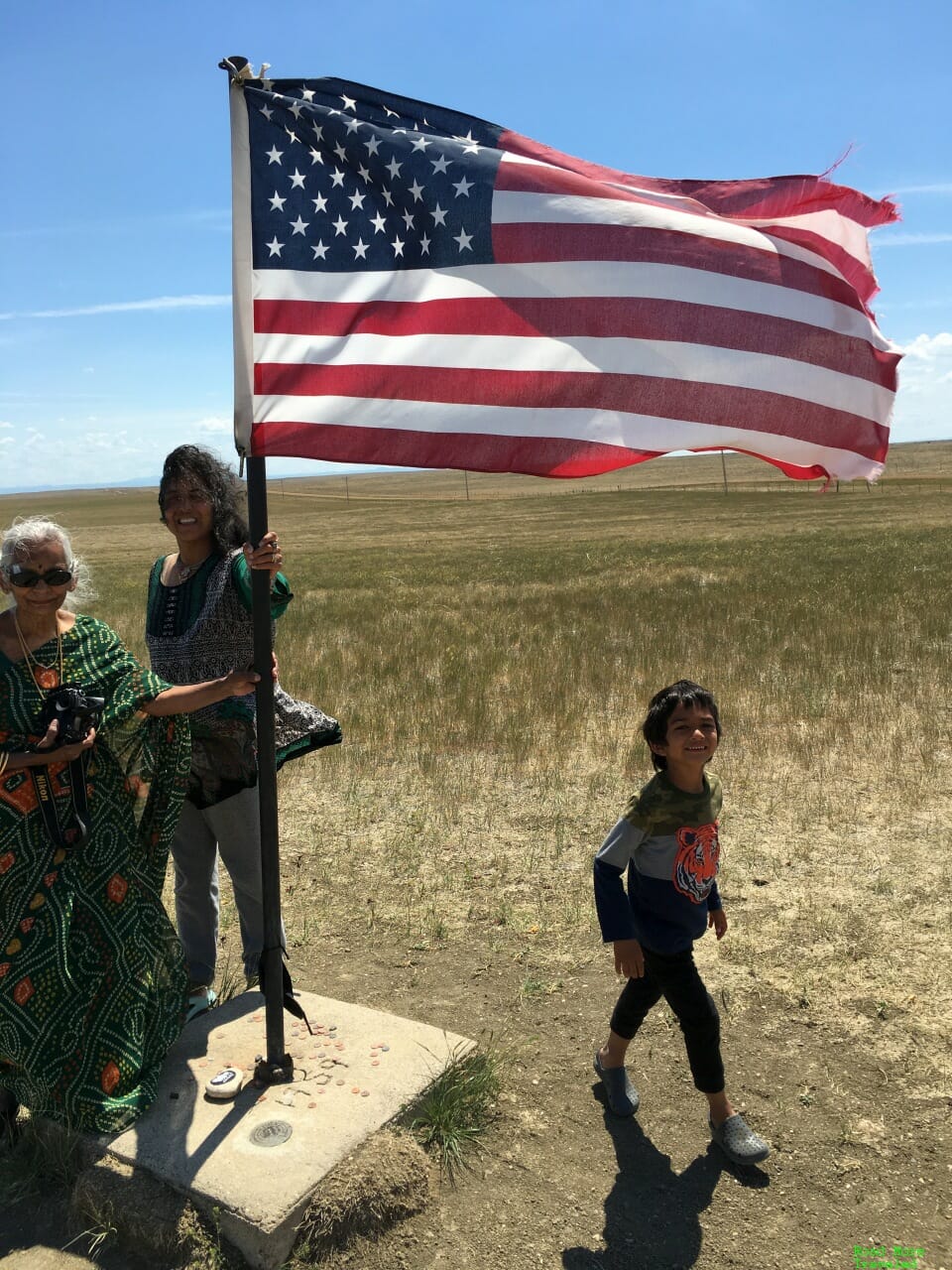 Journey to the Center of the USA - family photo in SD