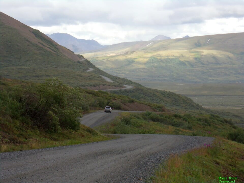 Denali Park Road through Polychrome Pass