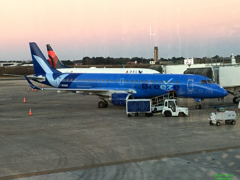 Breeze Airways E190 at CHS