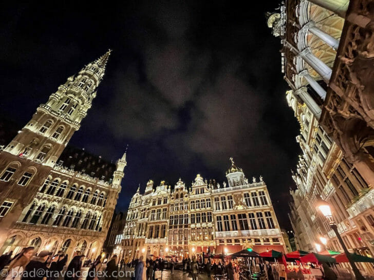 Brussels Grand Place at night