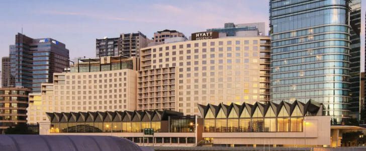 Hyatt-Regency-Sydney-lobby