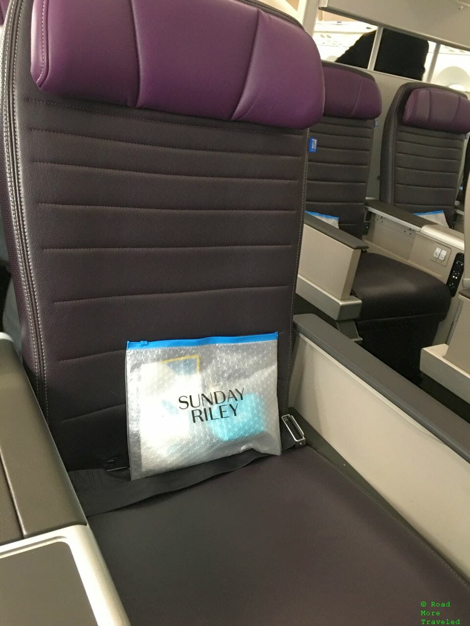 United B787-10 Premium Plus - seat